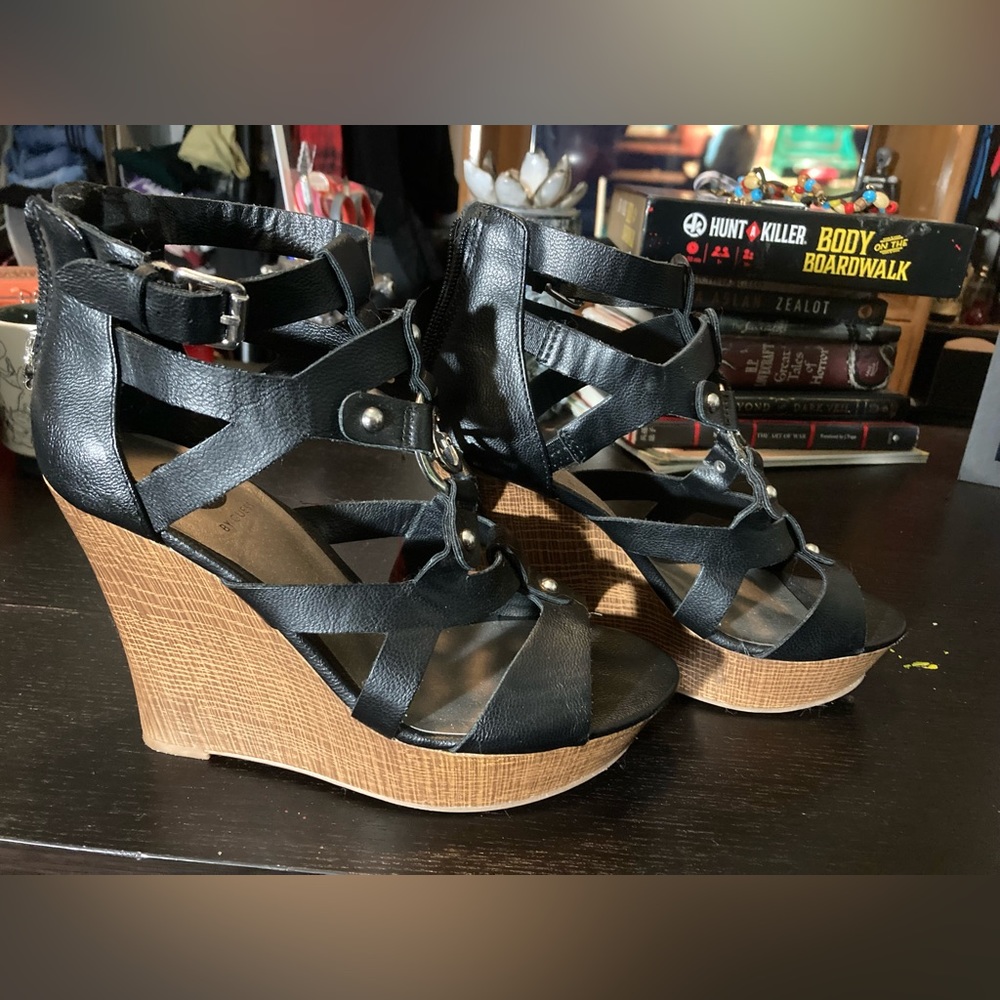Guess wedge heels